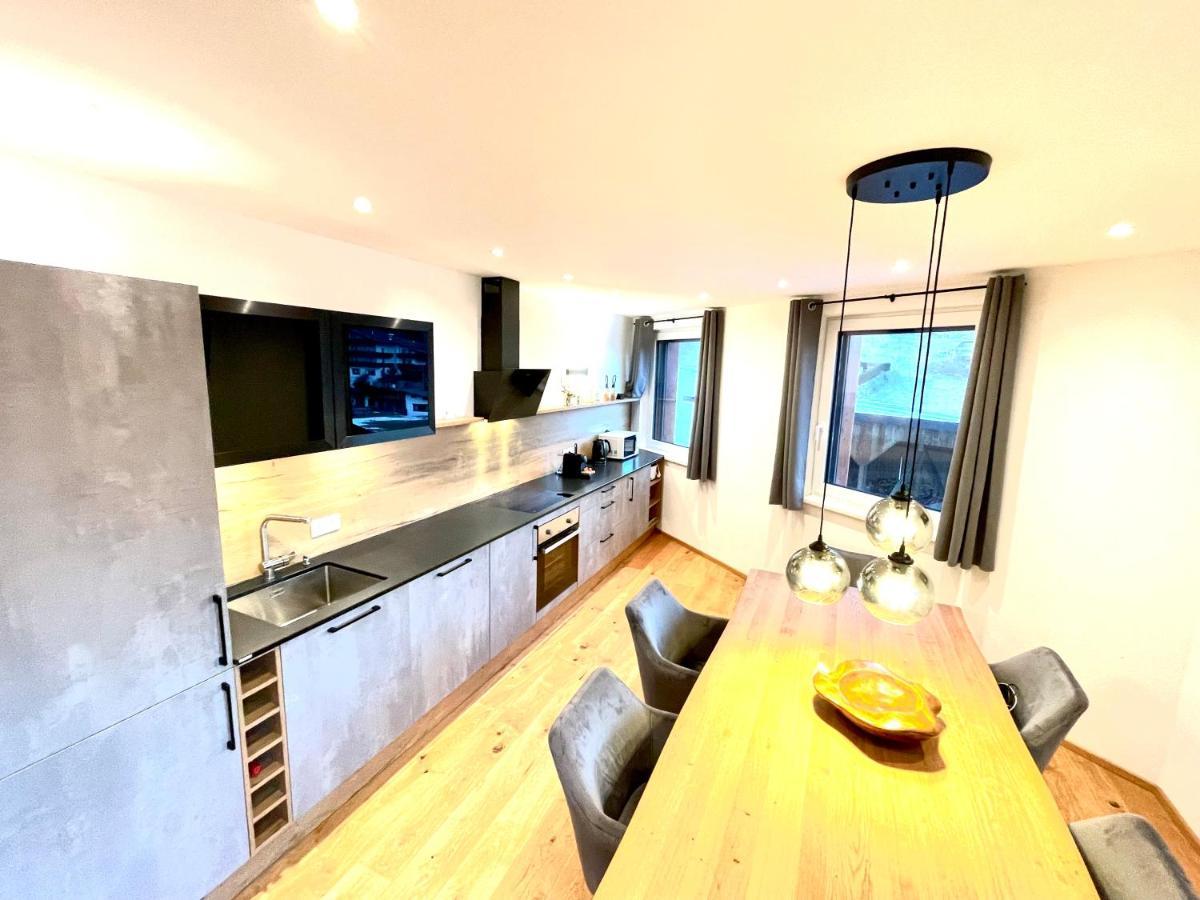 Royal Swan Appartement, Tirol Fuegen Exterior photo